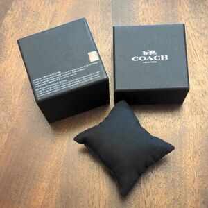 Coach Black Box Set with Cushion